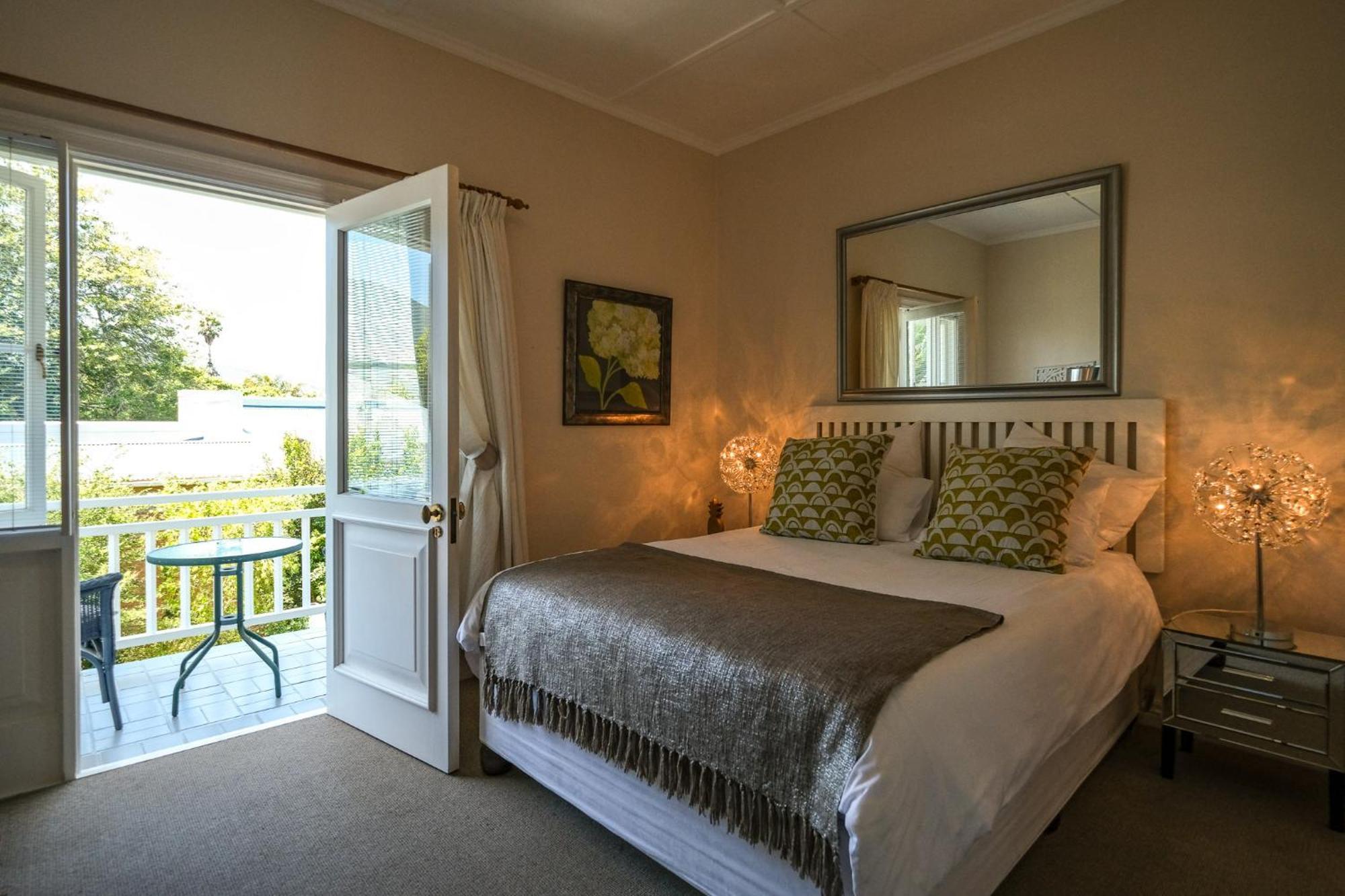 Oude Berg Guesthouse - 10 Caledon Street George Kamer foto
